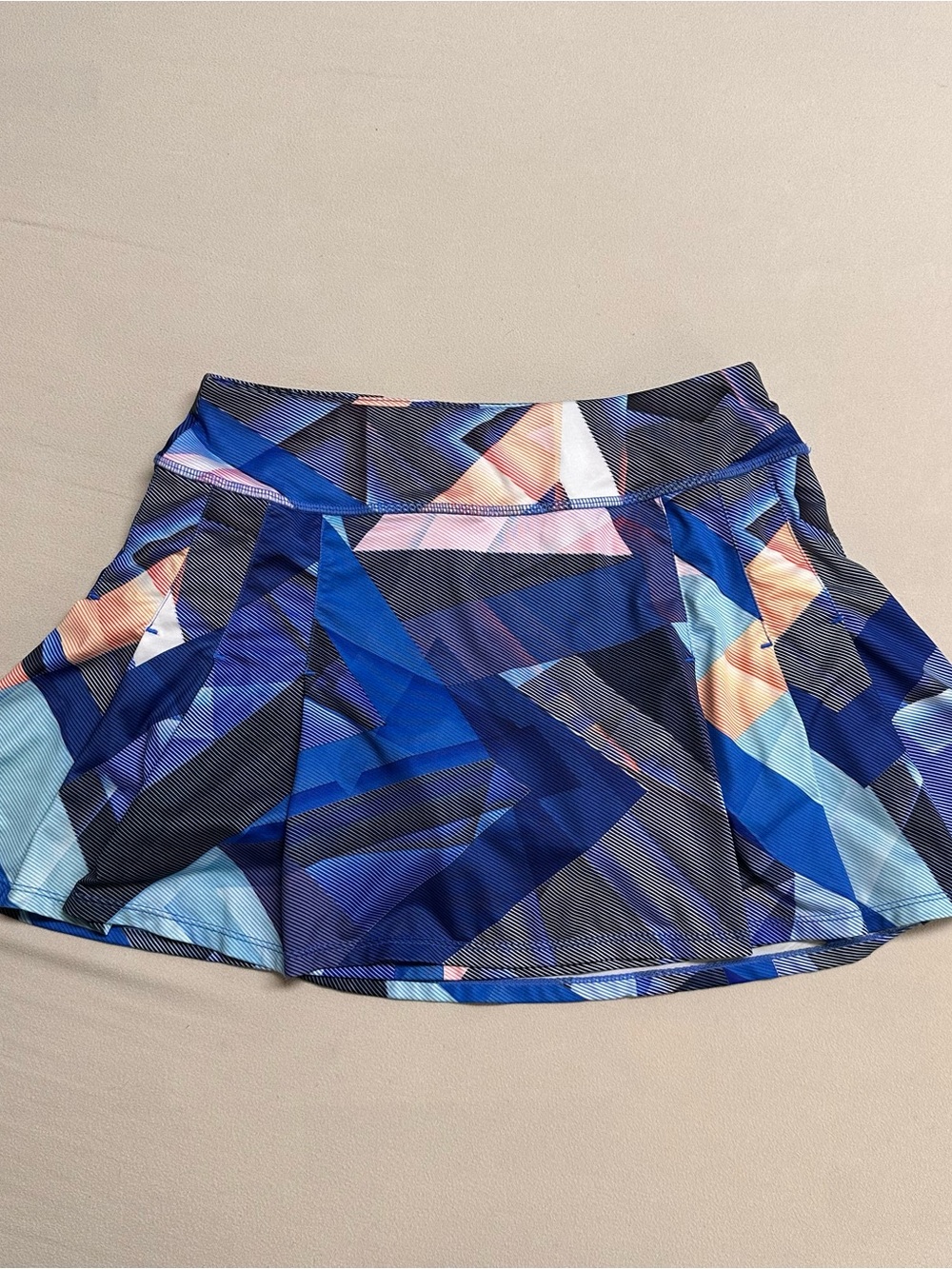Athleta Electric Geo Speed pleated skirt